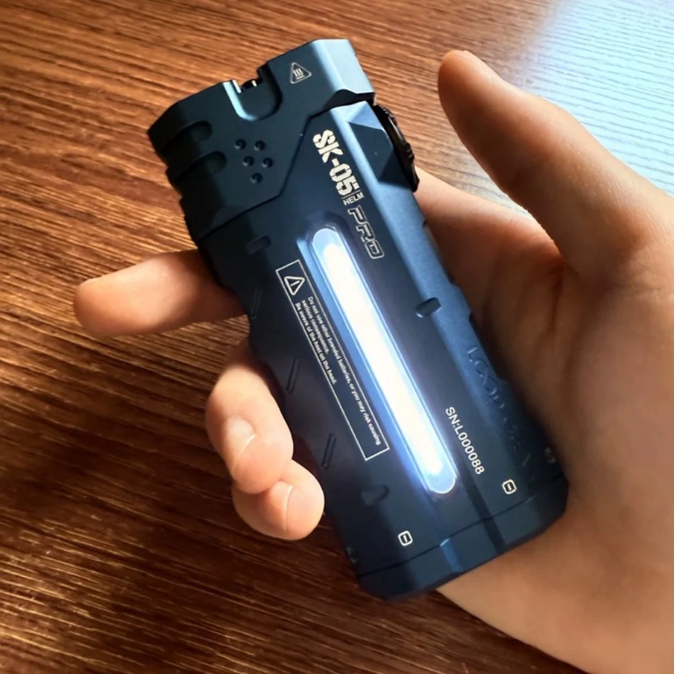 Potente torcia a LED piatta 43 - Power Bank recensione e prezzo